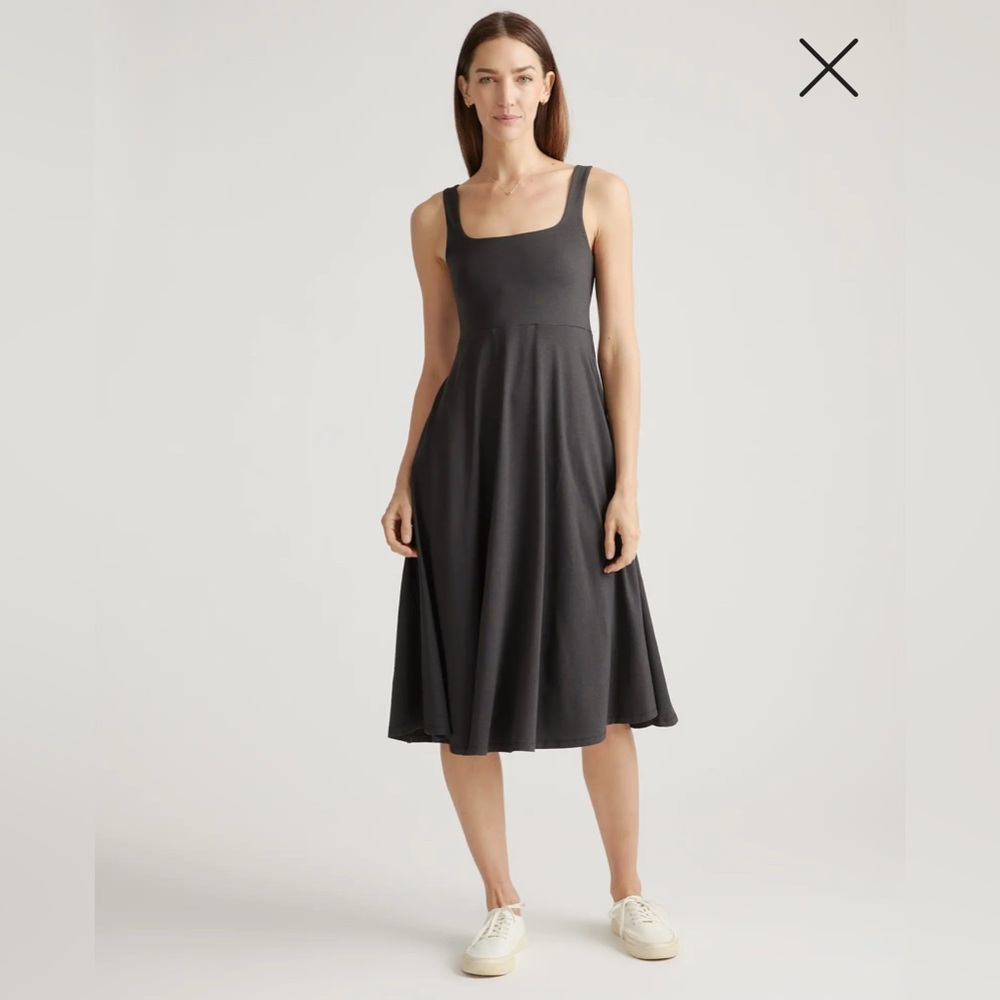Quince Ultra Soft Flowknit Performance Fit and Flare Black Minimalist Capsule